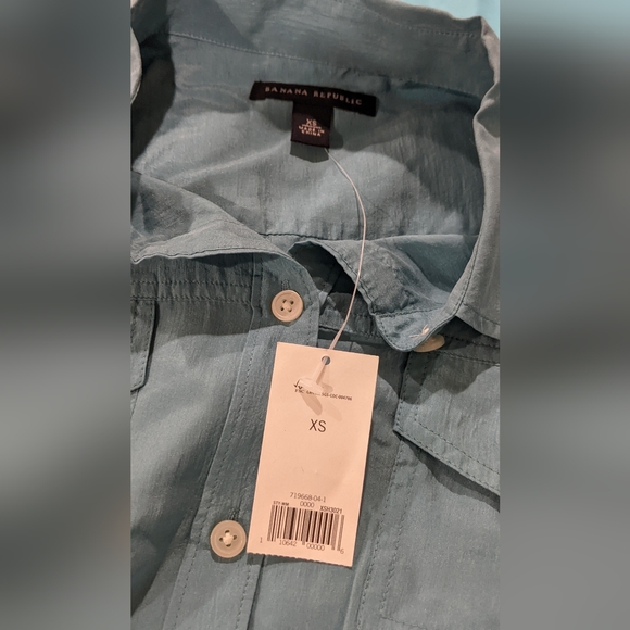 Turquoise button up top - Picture 3 of 3